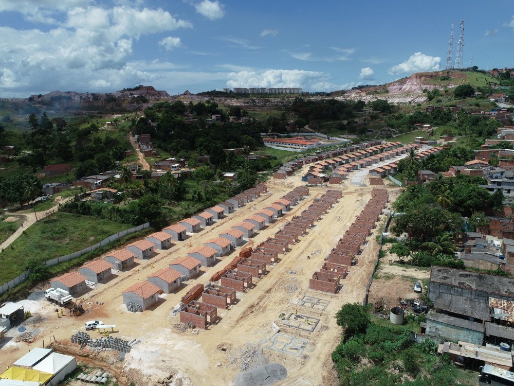 Candeias: Vila Benedito recebe mutirão de limpeza