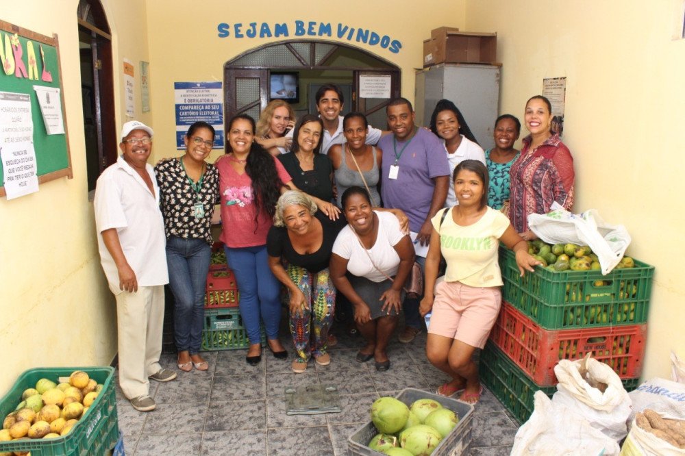 Candeias: Prefeitura entrega cinco toneladas de alimentos a famílias de baixa renda