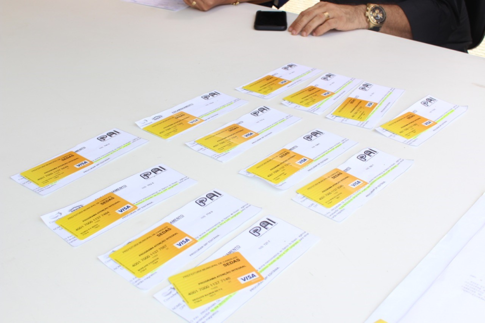 Prefeitura de Candeias entrega mais 100 cartões do PAI nesta segunda-feira, 25