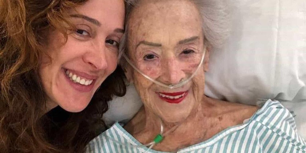 Mãe de Claudia Raia morre aos 95 anos e atriz lamenta nas redes sociais