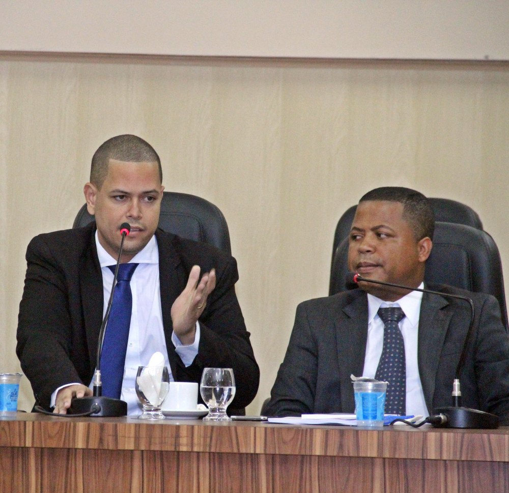 Câmara de Candeias aprova projeto de Lei que veda a nomeação para cargos em comissão, de pessoas que tenham sido condenadas pela Lei Maria da Penha