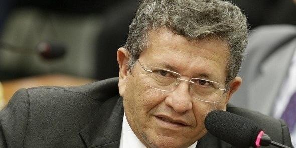 RMS: Ex-prefeito de Camaçari, Luiz Caetano terá que devolver R$ 150 mil ao município