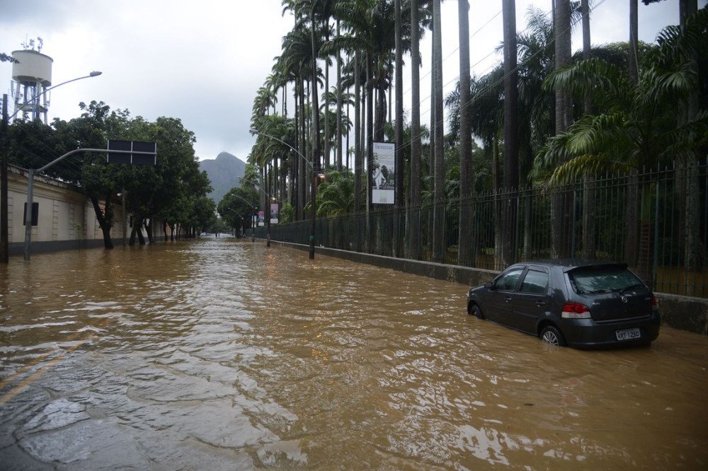 Rio deve decretar calamidade para obter mais ajuda, diz secretária