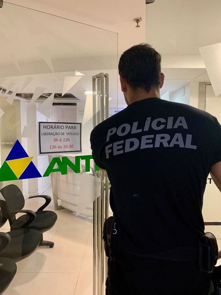PF faz operação contra esquema criminoso que superfaturava pedágios