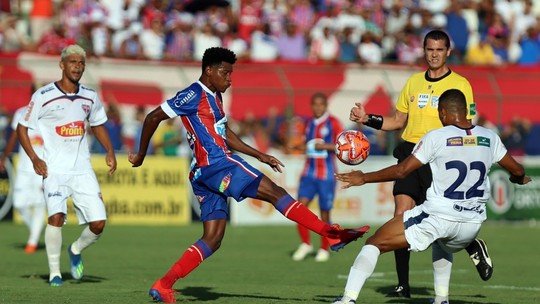 Em final com momento histórico com VAR. Bahia arranca empate no fim com o Bahia de Feira na 1ª decisão do Baianão