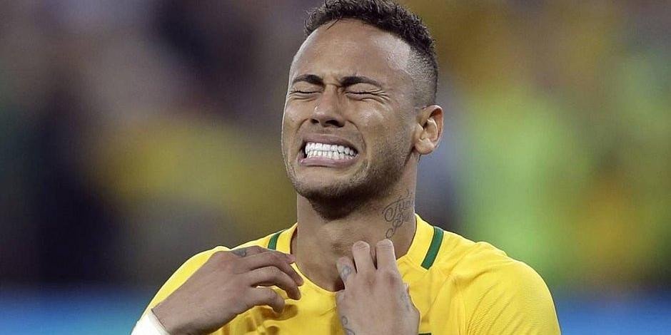 Neymar tem avião e helicóptero bloqueados pela Receita por sonegação