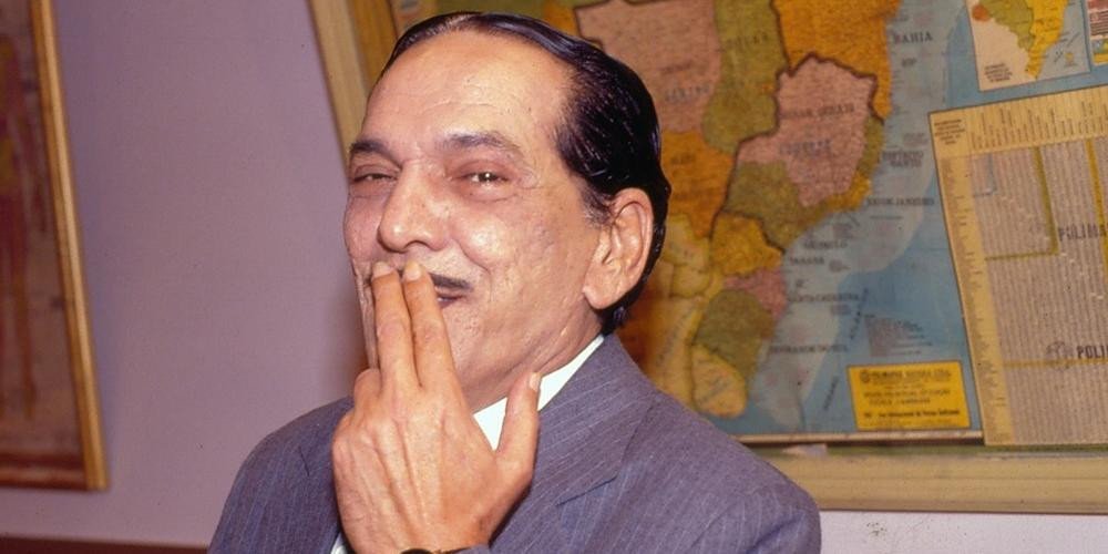 Corpo do ator Lúcio Mauro é velado em cerimônia aberta ao público no Rio, nesta segunda-feira (13)