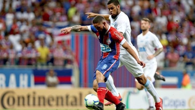 TV deixa de ser absoluta e transmissão dos jogos de futebol passa por 'revolução'