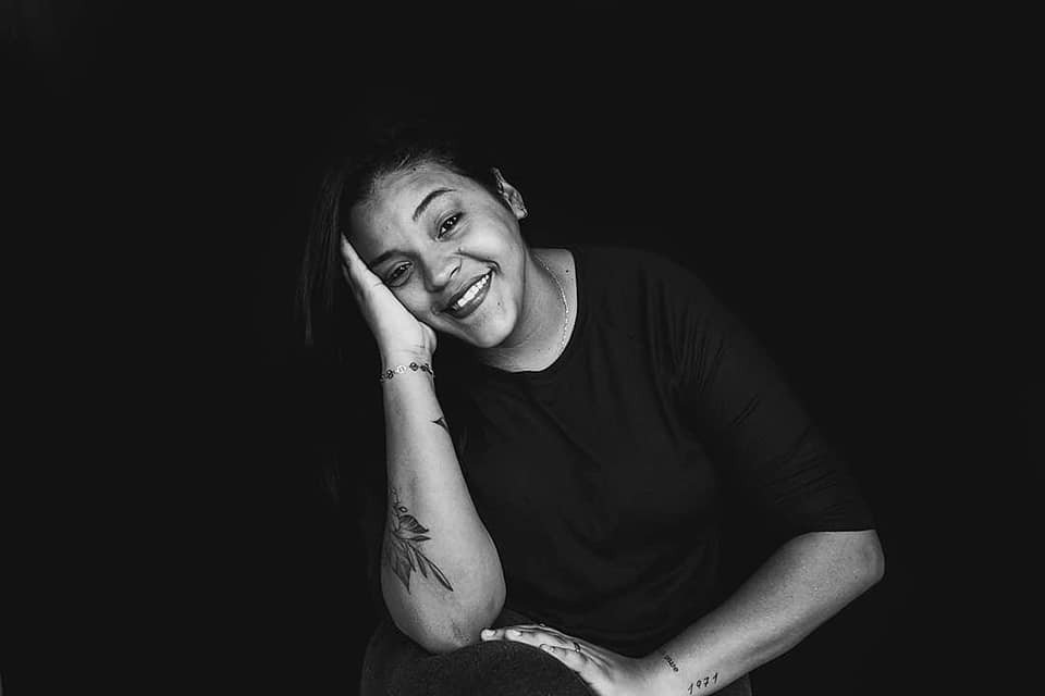 Brilhante Escritora e poetisa; Nathalya Cavalcante lança segundo livro neste sábado dia 18, em Salvador.