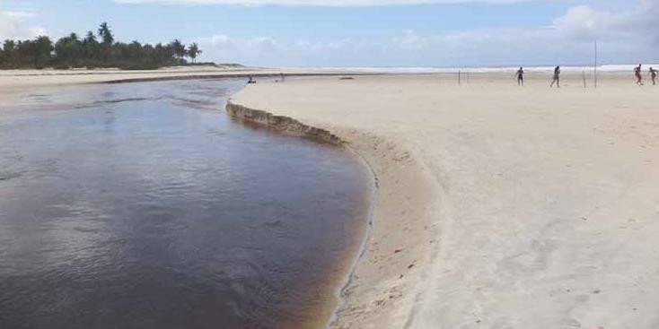 RMS: Corpo de mulher é encontrado em praia de Lauro de Freitas
