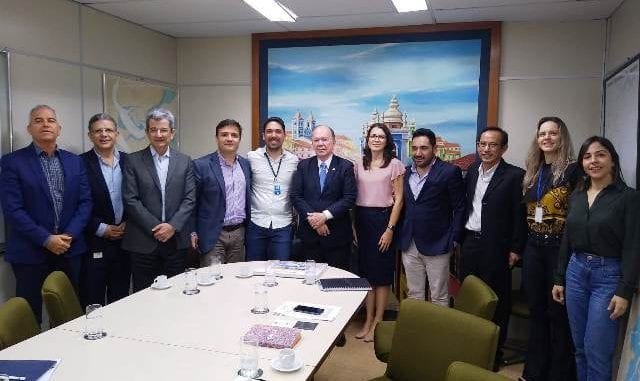 RMS: Prefeito Jeferson participa de encontro promovido por João Leão que visa levar empresa para Madre de Deus