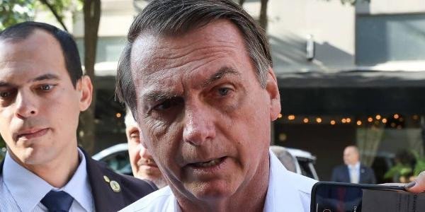 Previdência: chamado de traidor, Bolsonaro cede à pressão e muda trecho que afeta carreira policial
