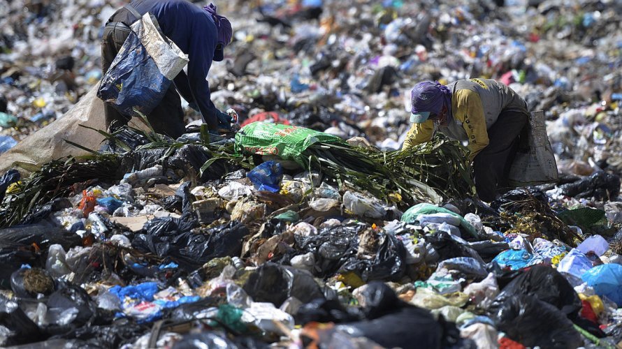 Apenas 43 das 417 cidades baianas possuem aterro sanitário para destinar lixo, aponta estud