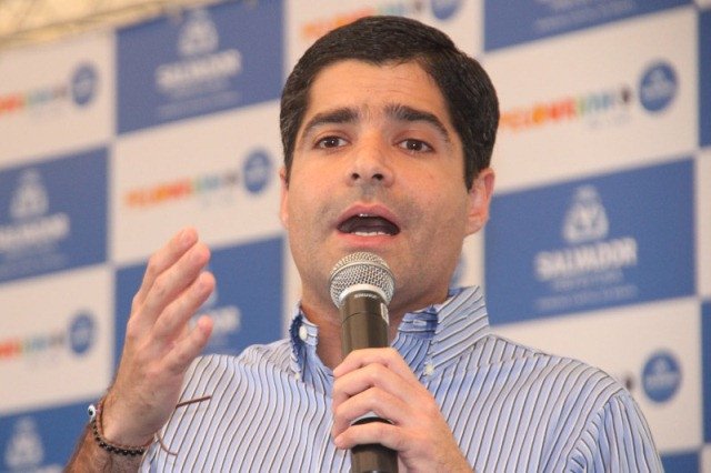 Empresas ligadas a aliados de ACM Neto faturam R$ 715 milhões em Salvador