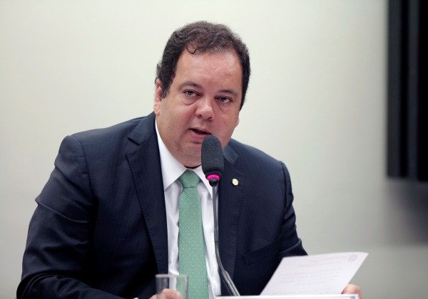 ‘Neto pode ser candidato a governador ou a presidente’, afirma líder do DEM