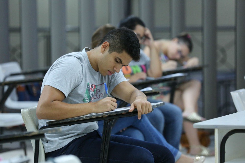 Enem 2019 tem mais de 395 mil inscritos na Bahia; 62,9% são do sexo feminino