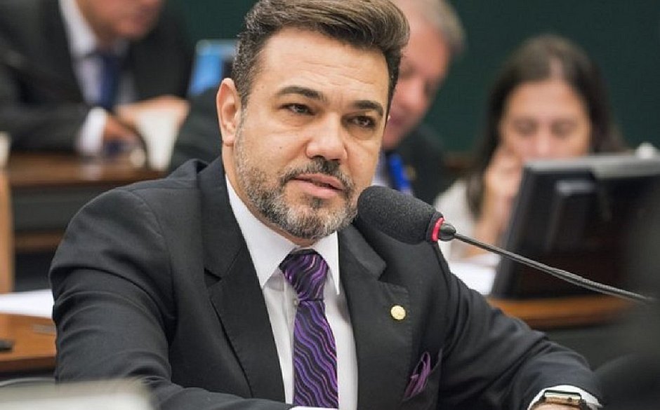 Tratamento dentário de Feliciano custou R$ 157 mil para a Câmara