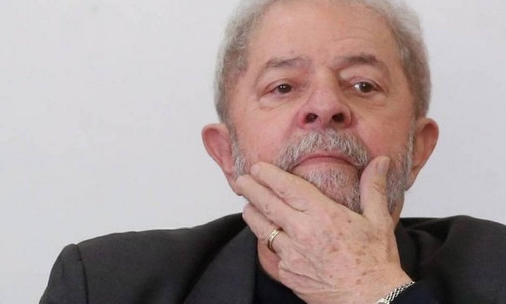 Lula pode pedir mudança para o semiaberto a partir de 23 de setembro