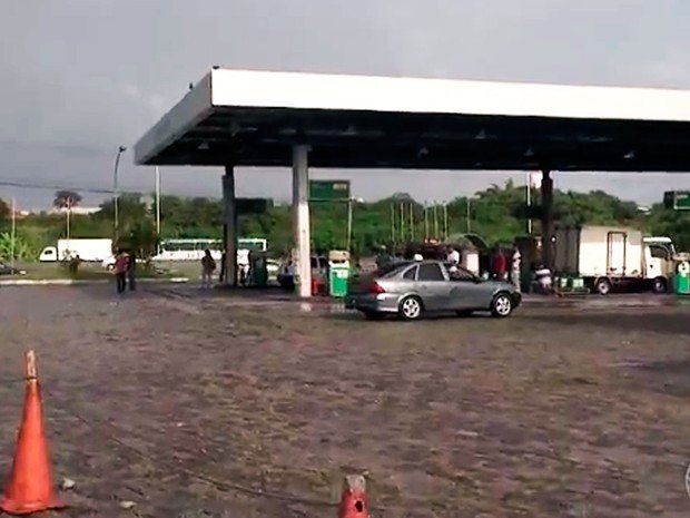 Cofre de posto de combustíveis é explodido em Porto Seco Pirajá