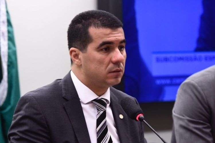 Luis Miranda é acusado de dar golpe milionário em investidores