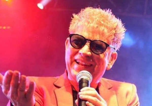 Aos 67 anos, morre em São Paulo o cantor Roberto Leal