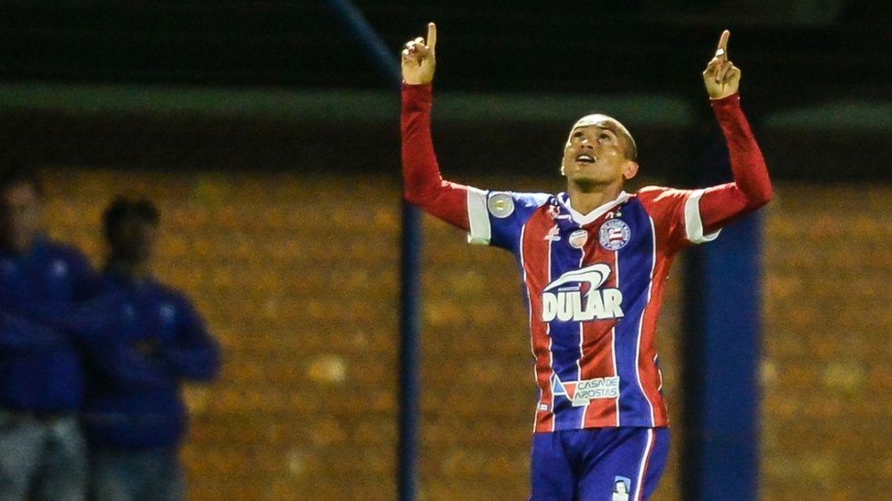 Bahia broca o Avaí fora de casa e termina a 22ª rodada no G-6