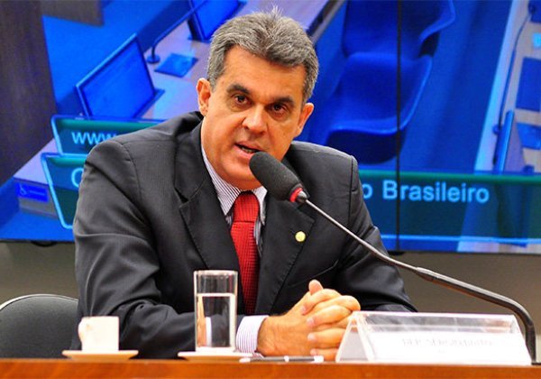 Sérgio Brito pede exoneração do comando da Sedur e retorna a Brasília