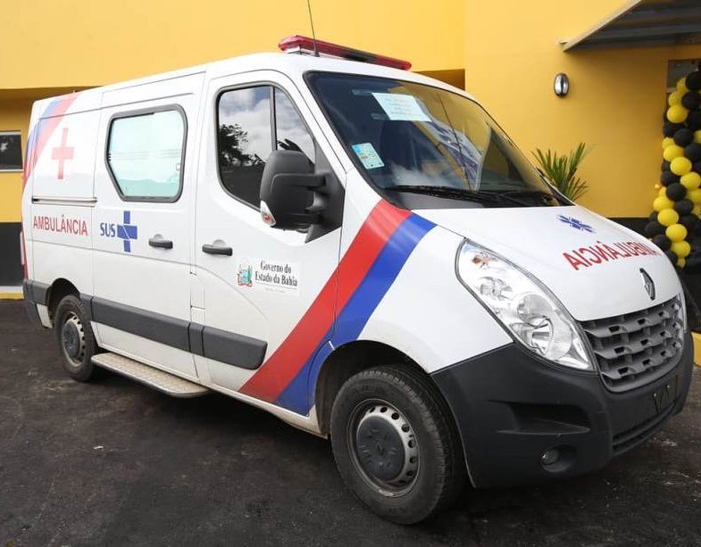 Camaçari: Fruto de emenda de Bira Coroa, Hospital de Camaçari recebe nova ambulância nesta quarta (02)