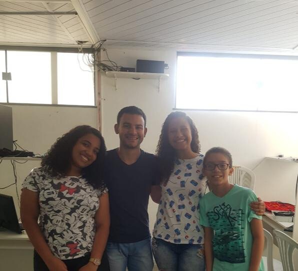 Estudante do Colibri em busca de patrocínio para representar Candeias em Feira Internacional de Ciências