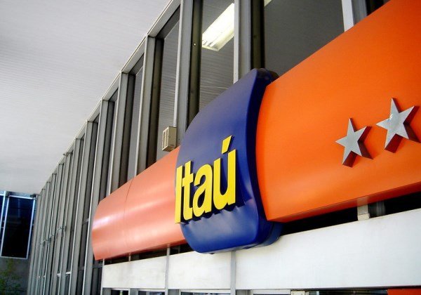 Itaú anuncia o fechamento de 400 agências até o final do ano