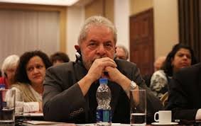 URGENTE: TRF-4 cancela processo copia e cola de Atibaia que condenava Lula