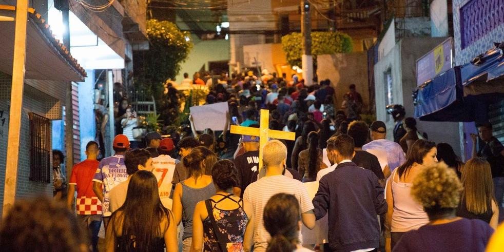 Nove pessoas morrem pisoteadas durante operação policial em Paraisópolis