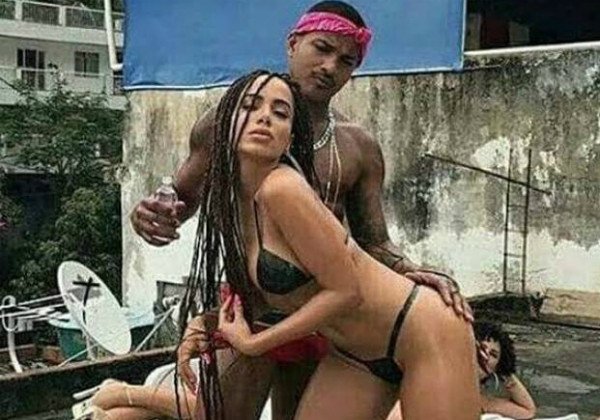 Anitta lamenta assassinato de bailarino: ‘Isso tem que acabar’