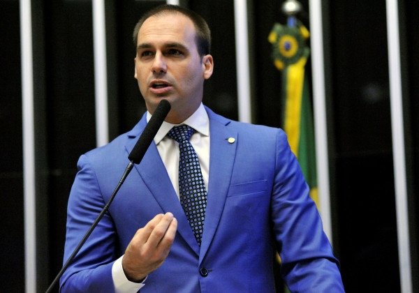 Em monografia, Eduardo Bolsonaro discordava da prisão em 2ª instância