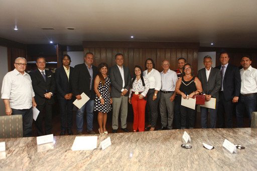 Prefeito de Candeias diz : Que policlínica da região ajudará os municípios a fechar o gargalo na saúde.