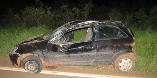 Homem fica ferido após carro capotar em Salvador