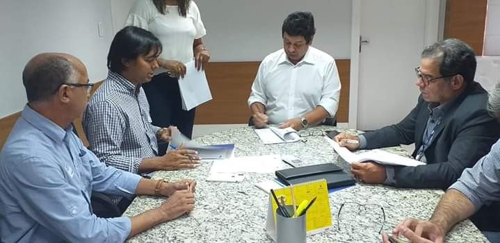 Planejamento: Prefeitura de Candeias e Embasa assinam contrato; R$3 Milhões de reais irão para o fundo de saneamento básico.