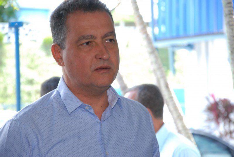 Rui anuncia novos secretários em reforma administrativa e Robinson Almeida vai para a Câmara Federal