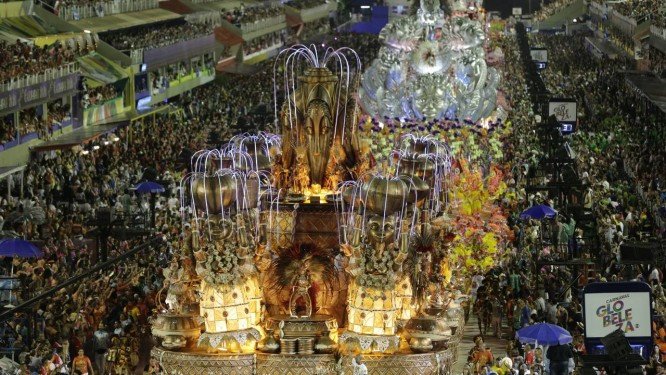 Com o enredo sobre as 'Lavadeiras de Itapuã', Viradouro é campeã do Carnaval do Rio!