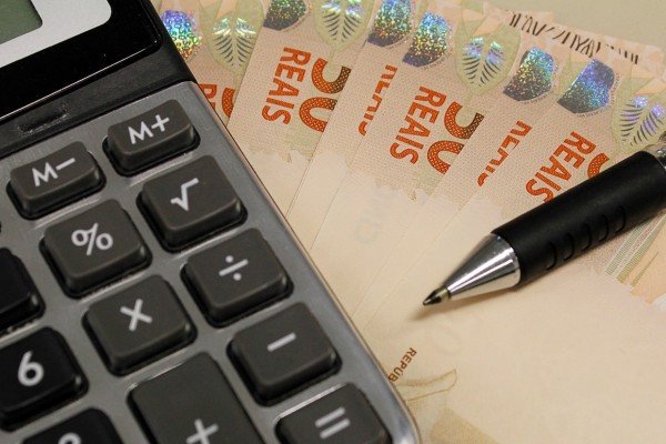 Candeias é uma das cidades mais inadimplentes do país