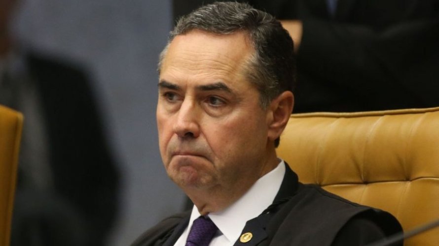 Barroso se posiciona sobre manifestações bolsonaristas pela volta do regime militar: “Assustador”