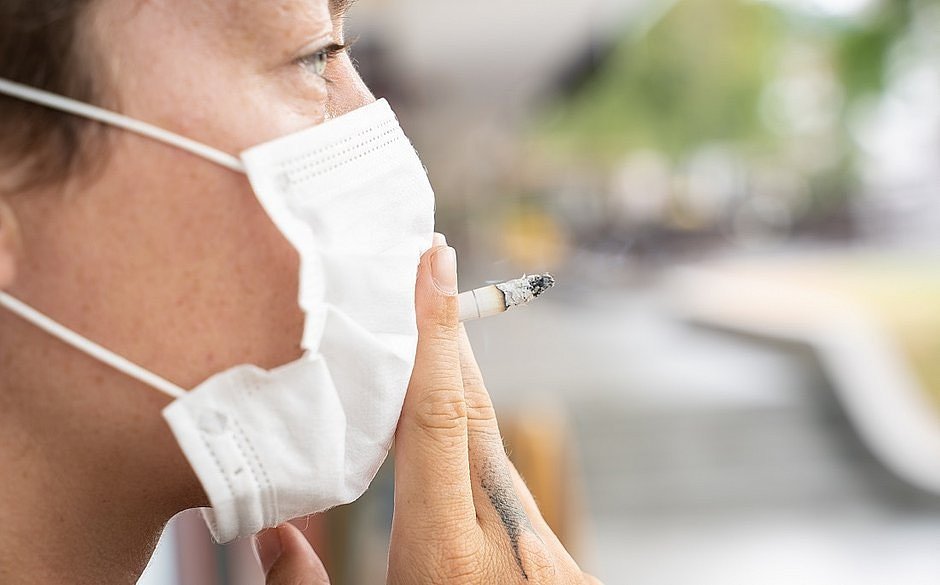 Nicotina presente no cigarro pode te proteger do coronavírus; entenda