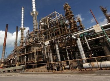 Refinaria de Landulpho Alves atinge recorde na produção de gasolina e diesel S-10