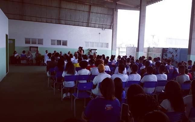 Vale-alimentação : Aluno de Candeias compareça em sua unidade escolar para retirar seu cartão!