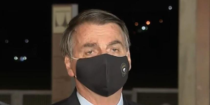 Bolsonaro se coloca a disposição da PF para depor no inquérito das fake news 