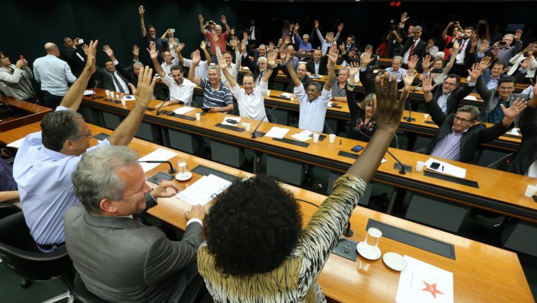 PT na Câmara define apoio à candidatura de André Figueiredo (PDT)