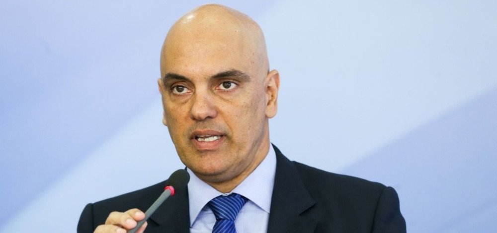 Alexandre de Moraes determina quebra sigilos de Bia Kicis, Zambelli, Junio Amaral e Otoni de Paula