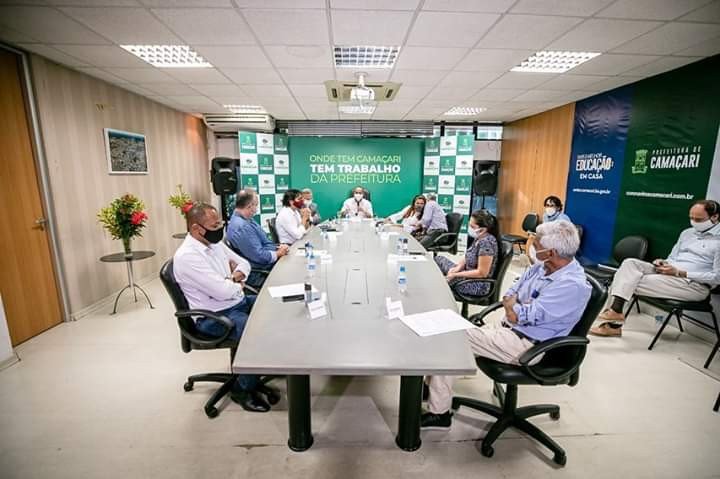 Após reunião, prefeitos da região metropolitana de Salvador mantêm fechamento do comércio