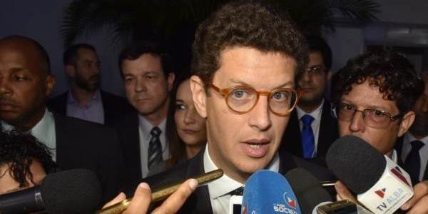 Procuradores do MPF pedem o afastamento de Ricardo Salles do Ministério do Meio Ambiente