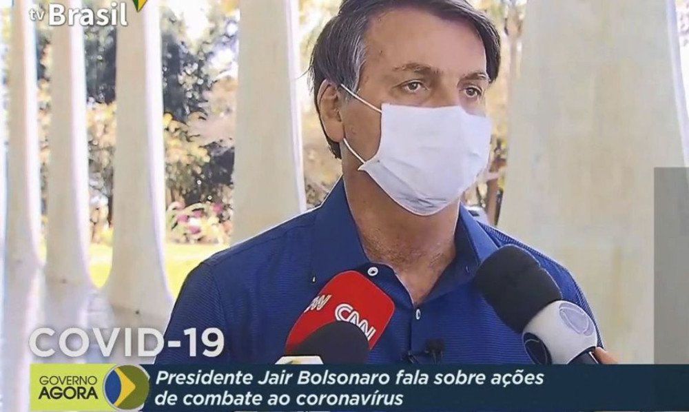 Bolsonaro diz que seu exame para Covid-19 deu positivo